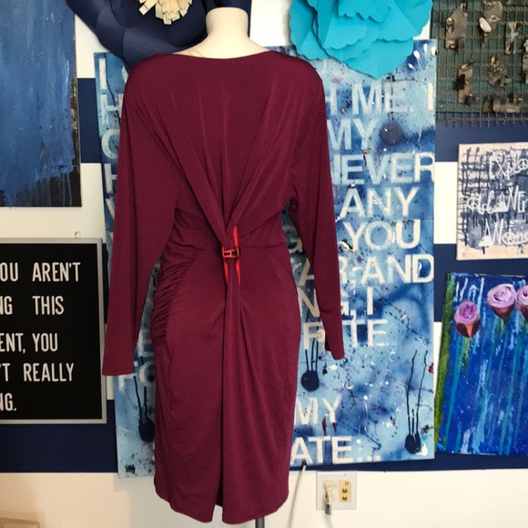 Sexy wrap front flap tummy hiding plus size dress - Picture 6 of 8